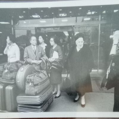 The arrival (Pierre & Doris Monteux)