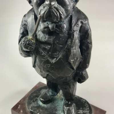 Figurine