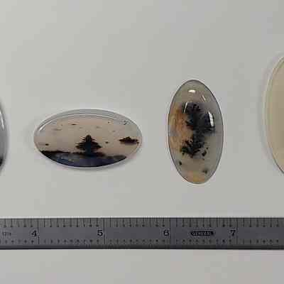 Dendritic agate