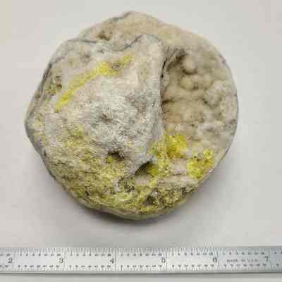 Sulfur on Calcite