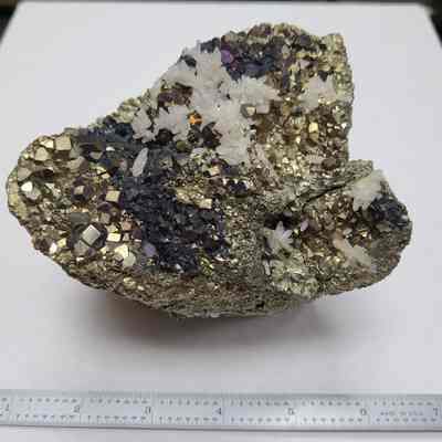 Bornite & Pyrite on Quartz