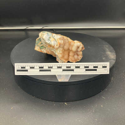 Medfordite with druzi botryoidals