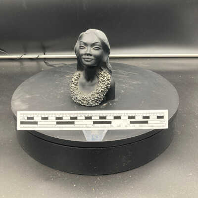 Hawaiian Leialoha Sculpture