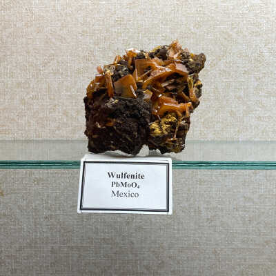 Wulfenite
