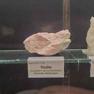 Thulite