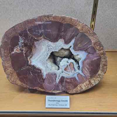 Thunderegg Geode