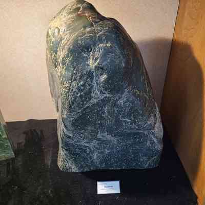 Jade var. Nephrite