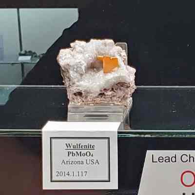 Wulfenite