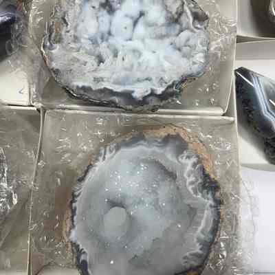 2 Oco Geode Halves