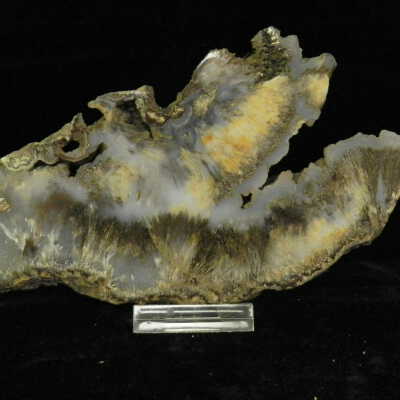 Quartz var. agate