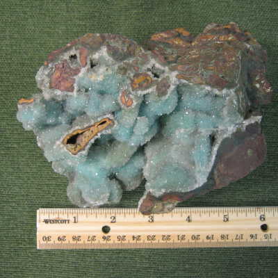 Quartz / Chrysocolla