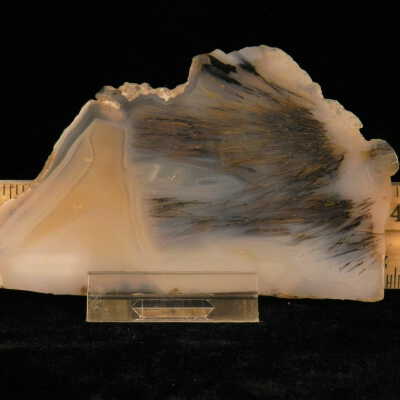 Quartz var. Agate (sagenite)