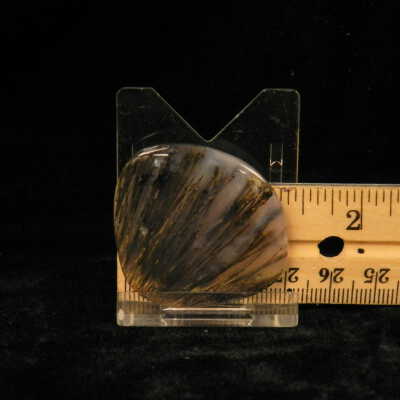 Quartz var. Agate (sagenite)