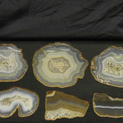 Quartz var. agate