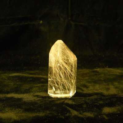 Quartz (rutilated)