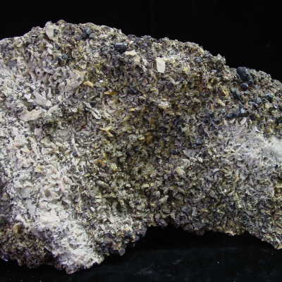 Chalcopyrite / Dolomite