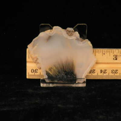 Quartz var. Agate (sagenite)