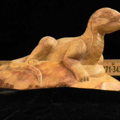 Dinosaur (carving)