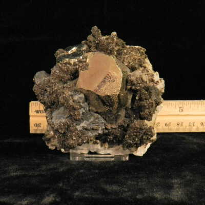 Pyrite/Quartz/Hubeite