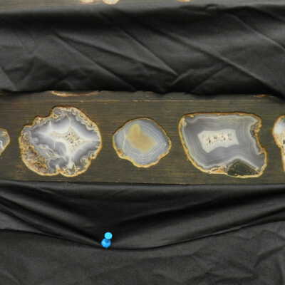Quartz var. agate