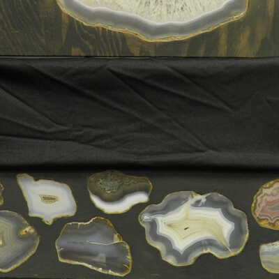 Quartz var. agate