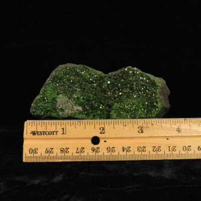 Garnet var. Uvarovite