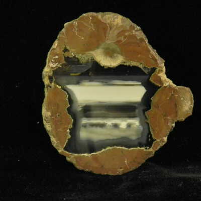 Quartz var. agate