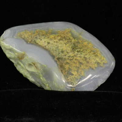 Quartz var. agate