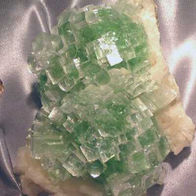 Fluorapophyllite