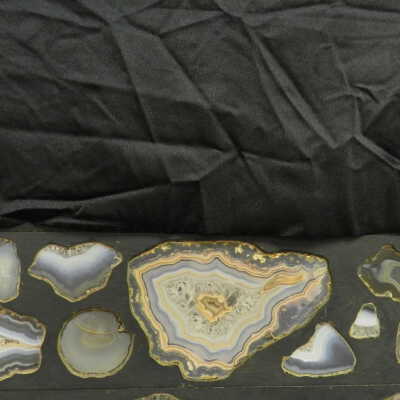 Quartz var. agate