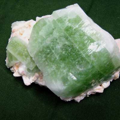 Fluorapophyllite