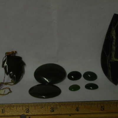 Jade jewelry / slab / cabs