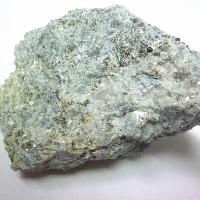 Kyanite / Pyrite