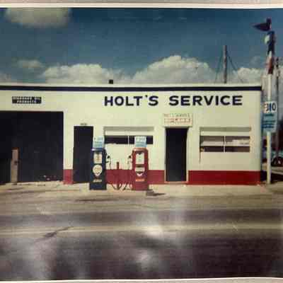 Photo of Holt's Service