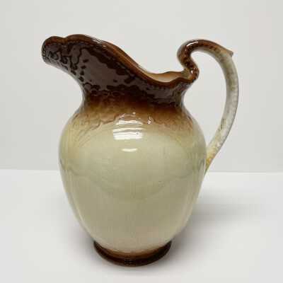 Wash pitcher