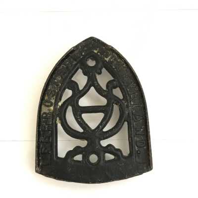 Iron rest