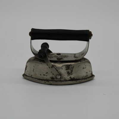 Toy Iron