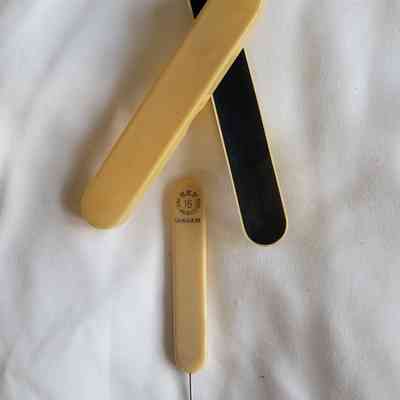 MEF Diadem Crochet Hook with Case c.1920
