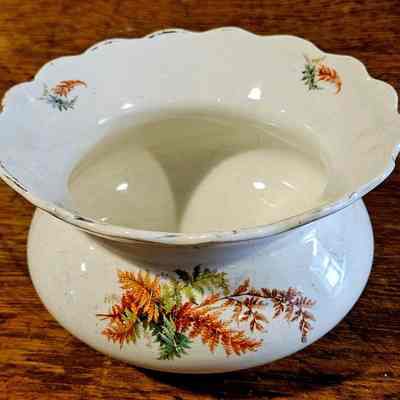 Spittoon