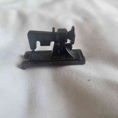 Toy Sewing Machine