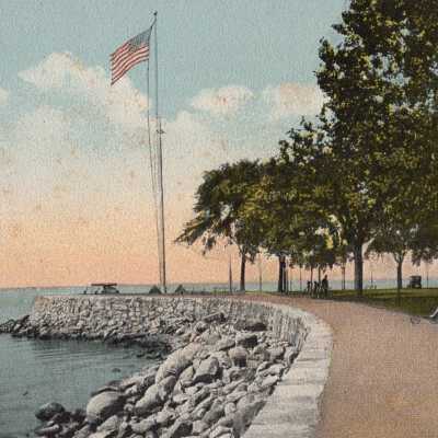 Postcard: View on the Sea Wall, Bridgeport, Conn