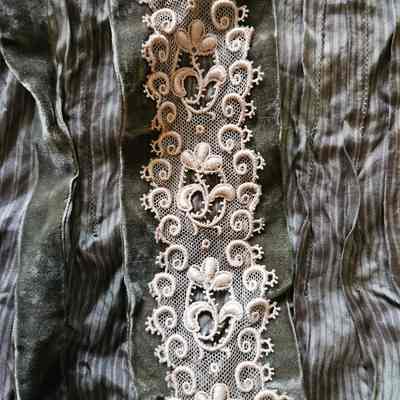 Lace detail
