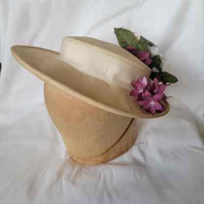 Ivory Wide Brimmed Hat with Flowers 1940s