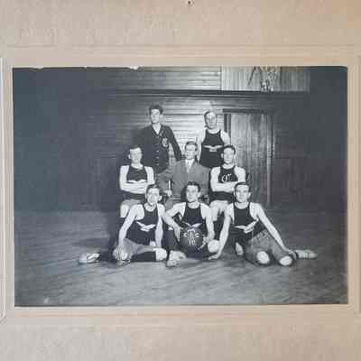 Photograph of the Thread City Cyclers Basketball Team 1901