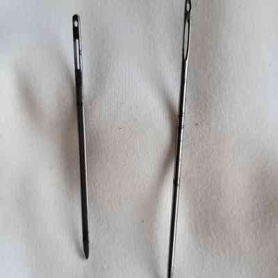 Double Eyed Needles