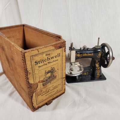 Stitchwell Toy Machine