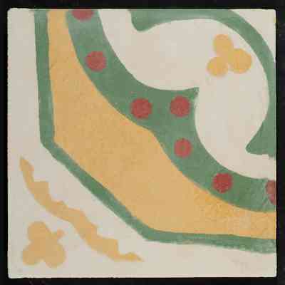 The Crown Tile بلاطة التاج