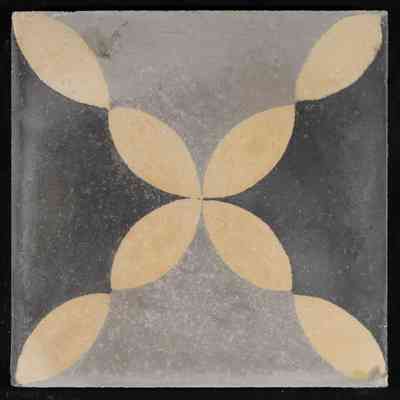 The Sparrow's Egg Tile بلاطة بيضة العصفور