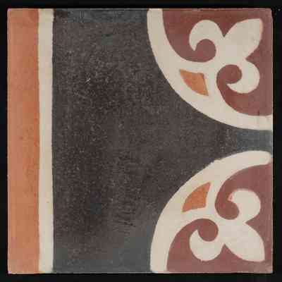 Al-Musallabah Border Tile بلاطة زنار المصلبة