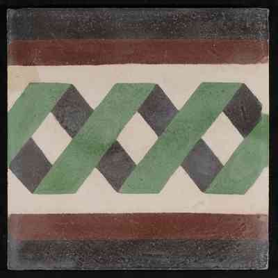 The Braided Border Tile بلاطة زنار المجدولة